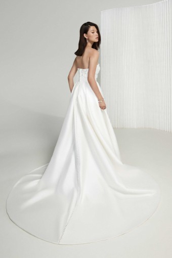 Justin Alexander Signature Style #99214 - Marie #2 default Ivory thumbnail