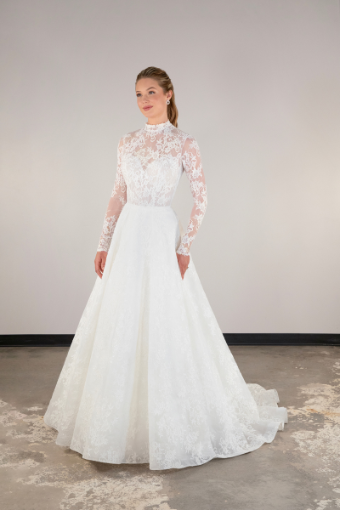 Essense of Australia Style #D4028 #0 default (IV-IV) IVORY LACE AND REGAL ORGANZA OVER IVORY GOWN thumbnail