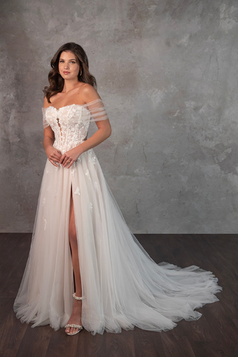 Essense of Australia Style #D4286 #0 default (IVBC-PL) IVORY LACE & TULLE OVER BISCOTTI GWN W PORCELAIN TULLE PLUNGE thumbnail