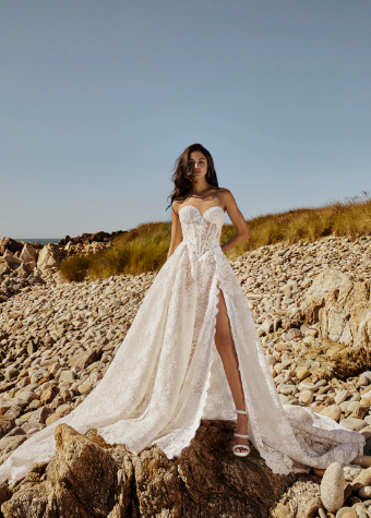 Gala Style #Akira #1 Milky White/Light Blush thumbnail