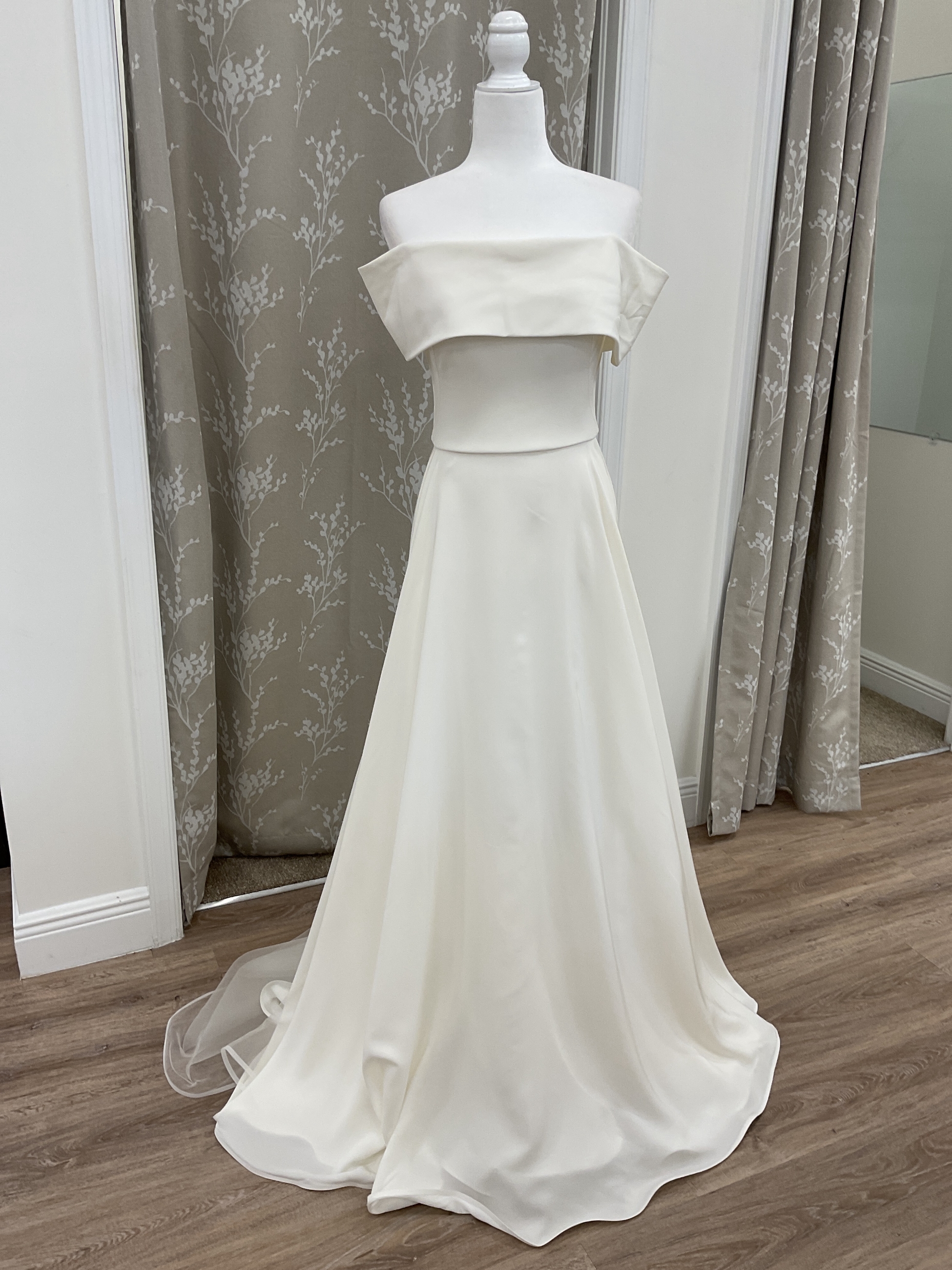le spose di gio off the shoulder wedding dress Le Spose di Gio Off the Shoulder Wedding Dress  Instant Filters 2