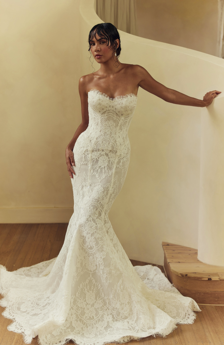 leah da gloria wedding dress Alaska Overskirt Leah Da Gloria